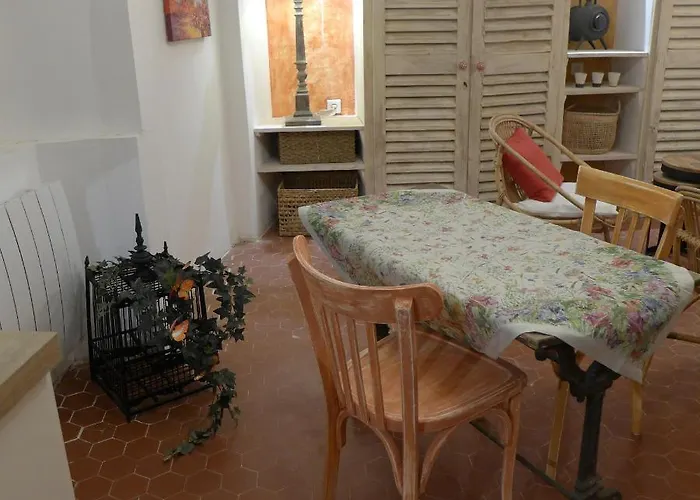 Maison D'Hotes Une Hirondelle En Provence