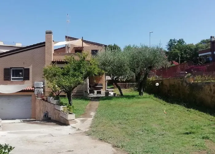 Monolocali e stanze in Villa a 350 mt spiaggia libera Lido delle Sirene