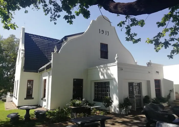 Oak View Manor