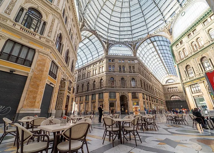 Familiehotel: Le 4 Stagioni Dante H Napoli Centro, By Clapa Group