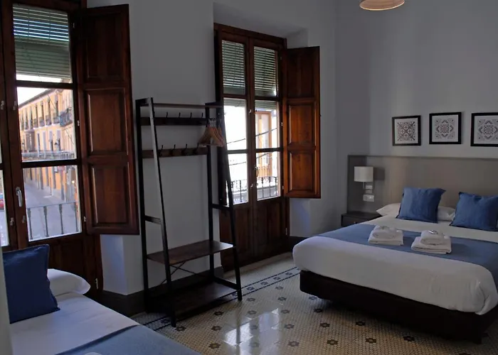 La Perla Granada Suites