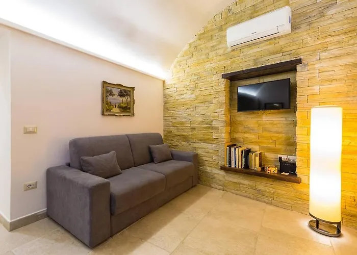 Casetta Fuoro Guest House