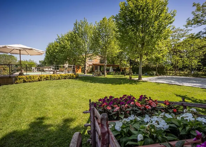 Hotel con piscina: Vecchio Granaio