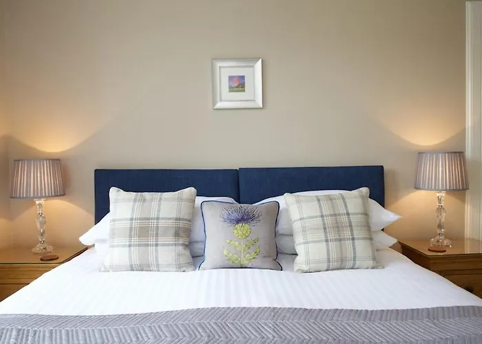 Dunmurray Lodge Guesthouse And Loft Apartment