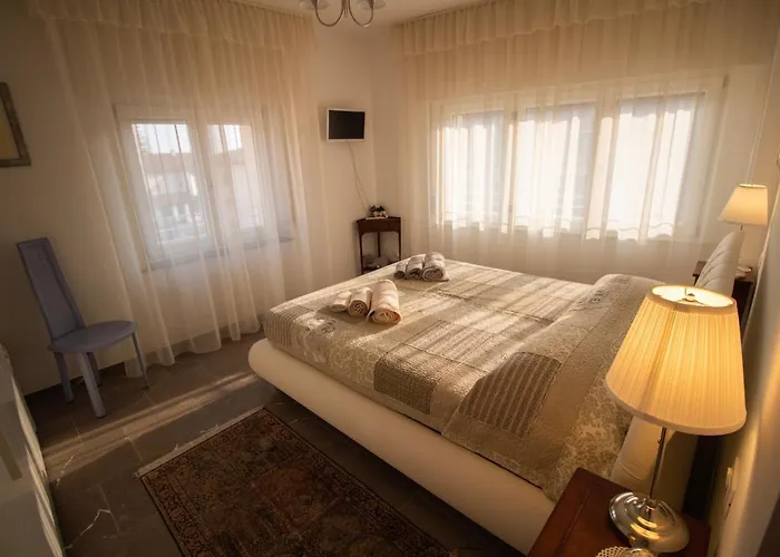 Bed Adelaide