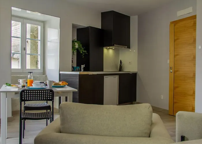 Bf Suites & Apartments