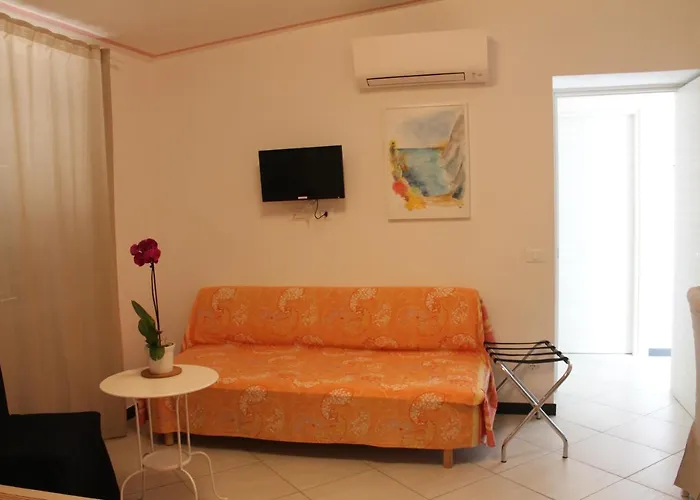 Marianna Quiet Rooms