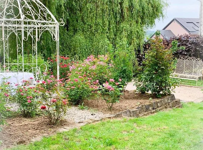 Isabelle'S Rosegarden