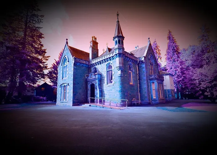 Rosedene Highland House s, Central