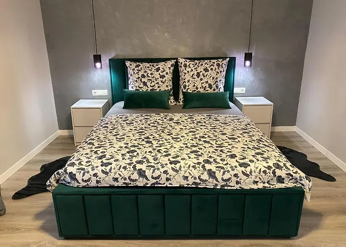 B&B Home