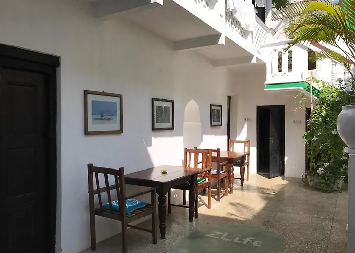 Zlife Stone Town