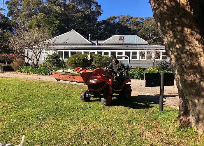 Twin Falls Bush Cottages