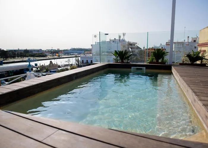 Hotel cerca del colegio: Apartamentos Nueva Ribera