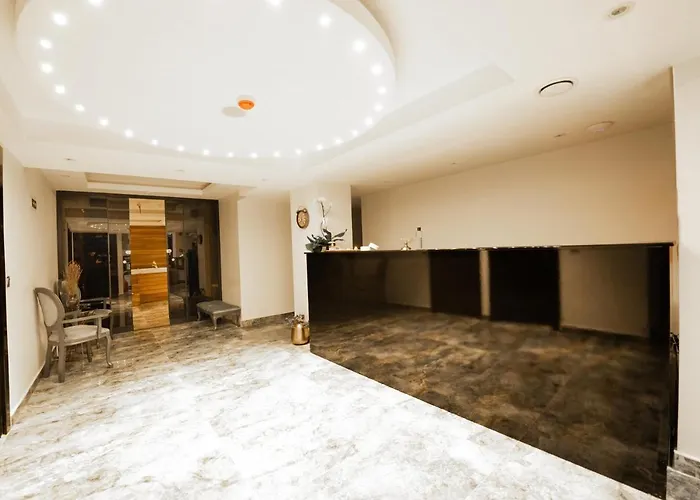 Luxury hotel only: Business Life Hotel & Spa Bakirkoey