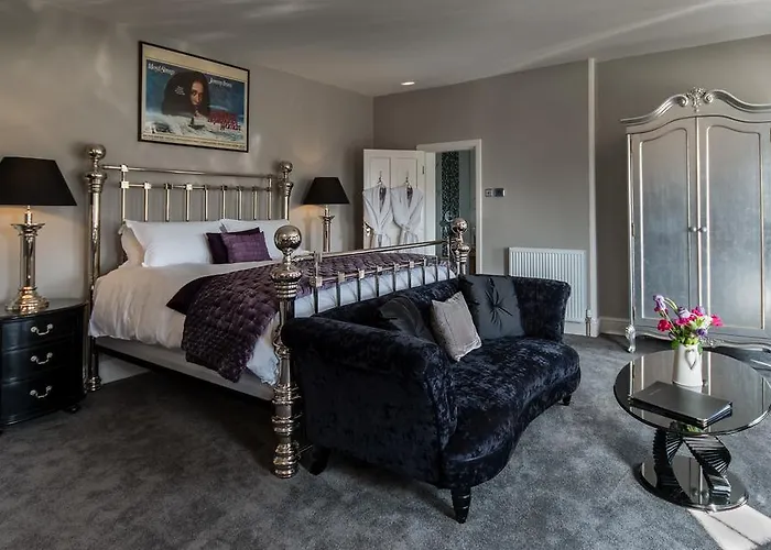 Dower House Hotel