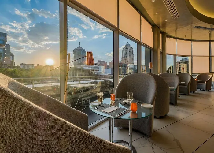 Hotels with a view Radisson Blu Gautrain , Sandton Johannesburg