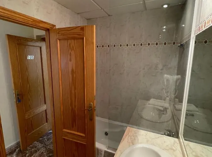 Hostal Rosaleda