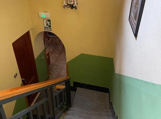 Hostal Rosaleda