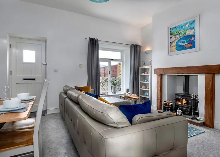 Great Orme Cottage - The Best Of Rural & Coast!