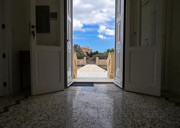 Dimora Savarino Marzamemi Suites With Pool