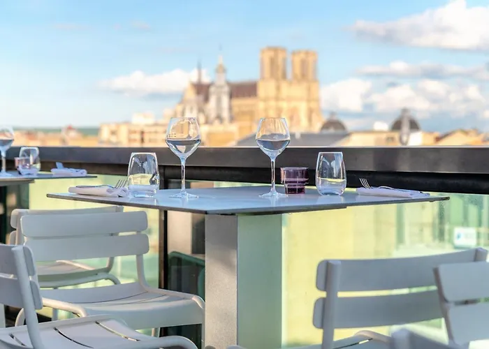 Familiehotel: Holiday Inn Reims Centre By Ihg