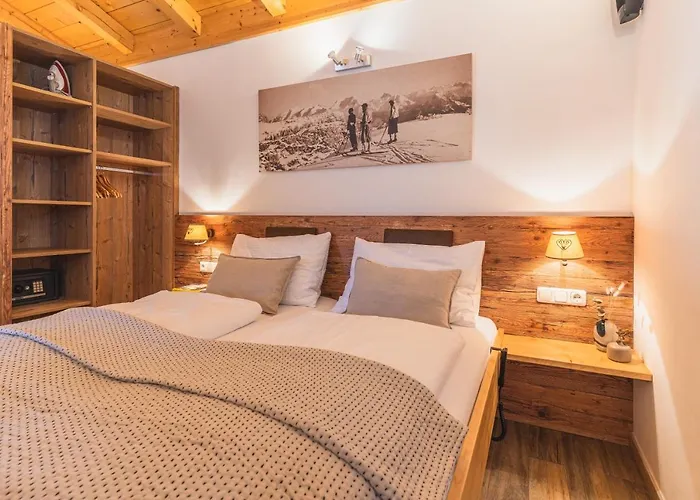 Dorfchalets & s - In Kaprun Centre Including Free Entry Tauern Spa And Summer Card