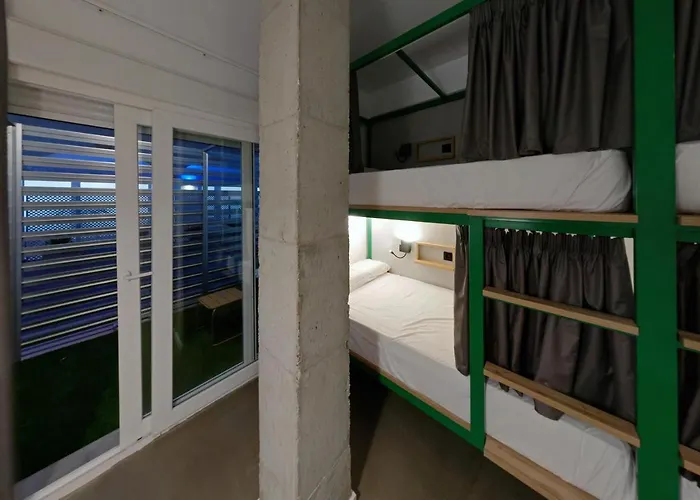 Konk Hostel