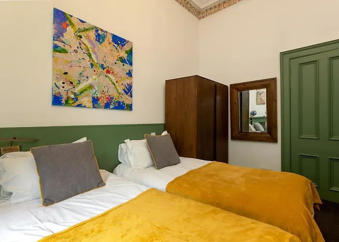 New Town Guest House (Adults Only)