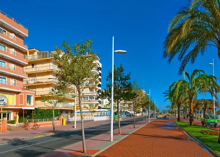 Hotel con piscina: Hotel San Luis