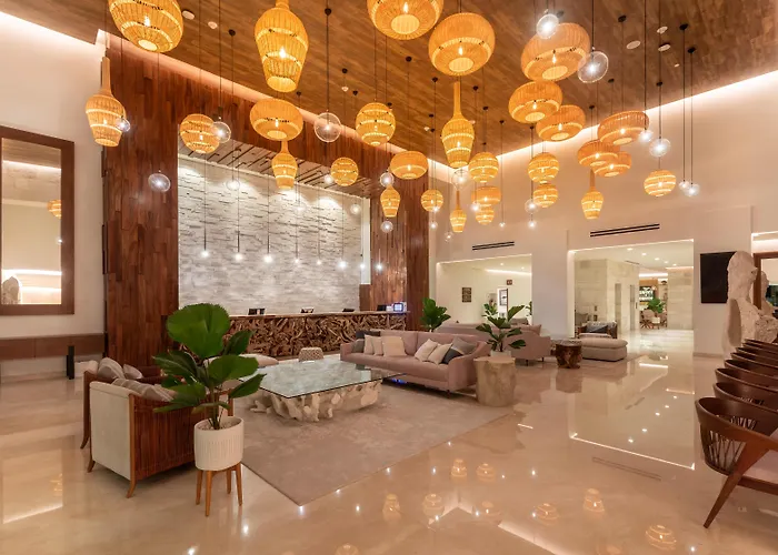 Beach hotel: Sun Palace (Adults Only)