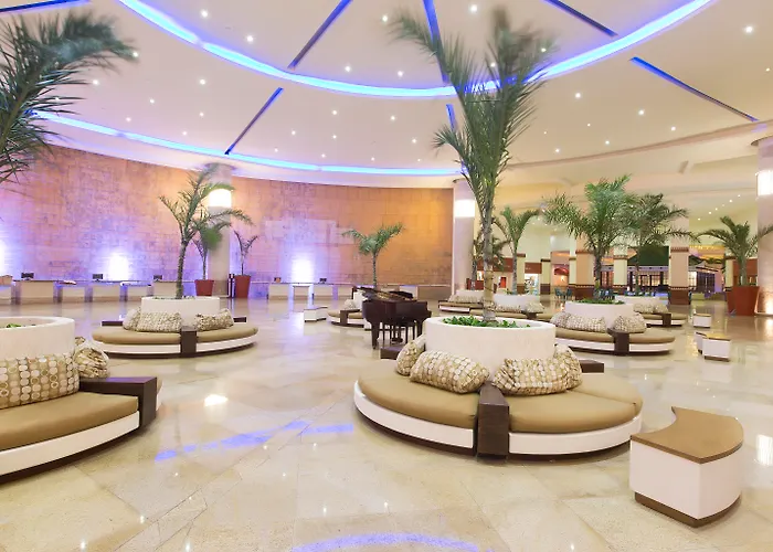Casino hotel: Seadust Cancun Family Resort