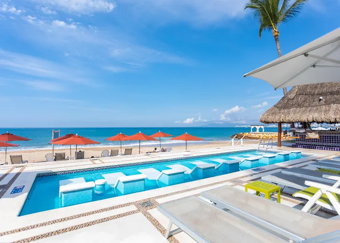 Luxury hotel only: Buenaventura Grand Hotel & Great Moments