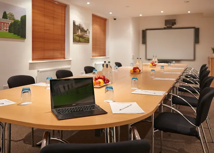 Resort: Lancaster Gate Hotel