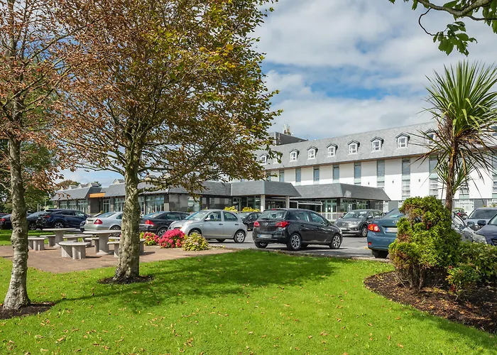 Jacuzzi hotel: Flannery'S Hotel