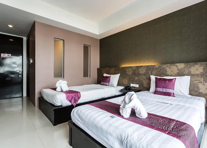 Cheap hotels 7Q Patong