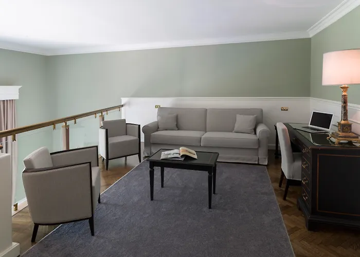 Hotel com piscina: Plaza Hotel Lucchesi