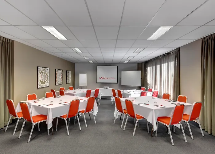 4 star hotel: Adina Apartment Hotel Sydney Surry Hills