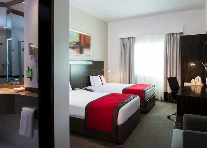 Holiday Inn Express Internet City By Ihg