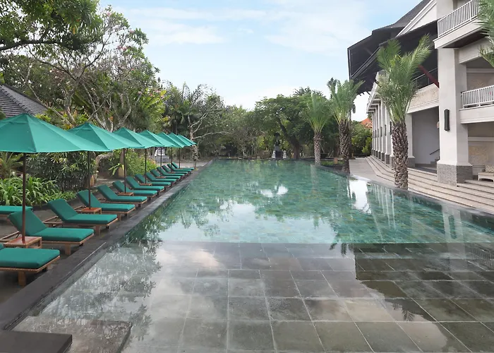 Luxe hotel: Puri Santrian Beach Resort And Spa