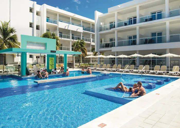 Hotels with pool Riu Palace Jamaica (Adults Only)