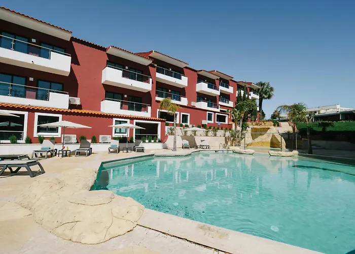 Central hotel: Topazio Vibe Beach Hotel & Apartments - Adults Friendly