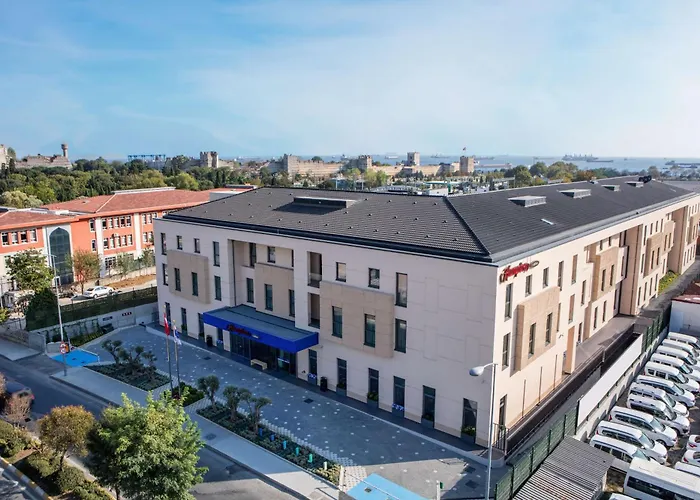 Pet Friendly hotel: Hampton By Hilton Istanbul Zeytinburnu
