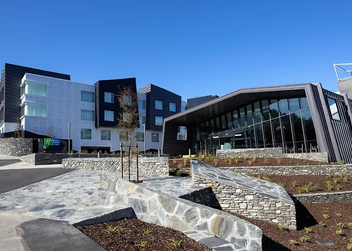 Golf hotel: Holiday Inn Express & Suites Queenstown By Ihg