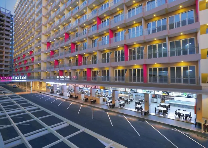 Сity center hotels Favehotel Nagoya - Batam