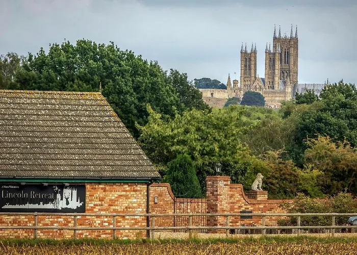 Villa: Lincoln Holiday Retreat Cottage With Private Hot Tub