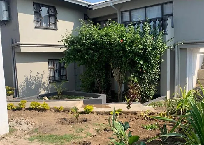 Xaba Guest Lodge