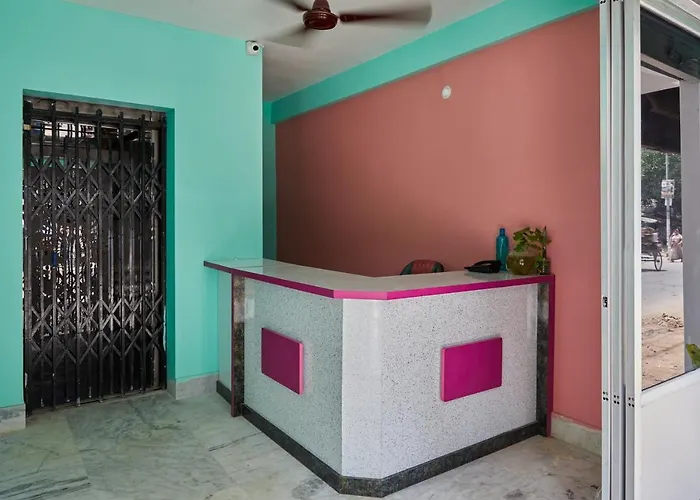 Deb Guest House And Banquet Hall