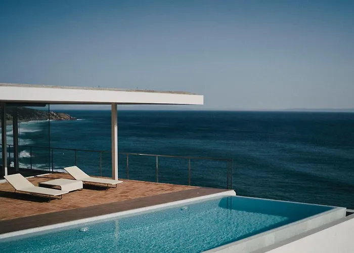 Hotel con piscina: Iris Zahara