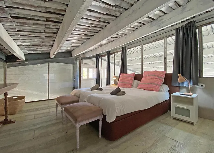 Villa Quartz