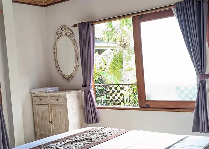 Сity center hotels Ubud Dream